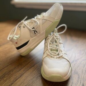 Big Girls On Cloud Roger Pro